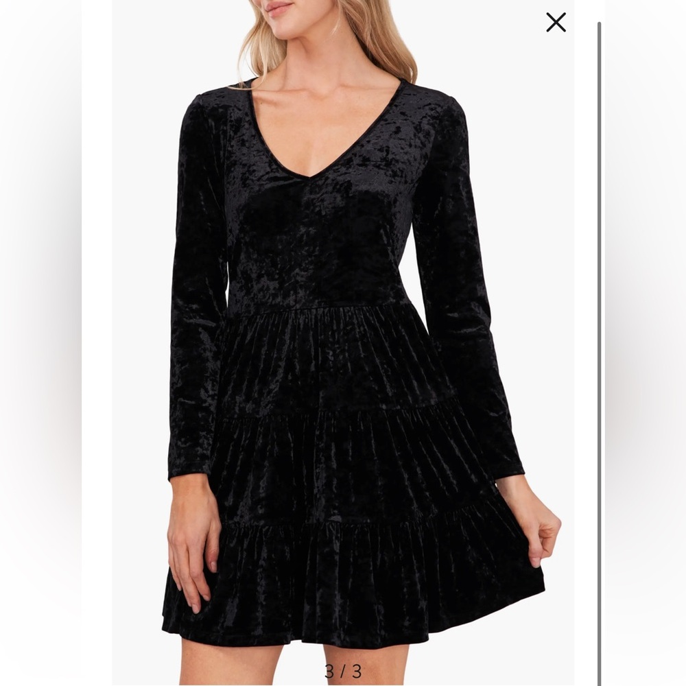 CeCe Black Velvet Long Sleeve Dress